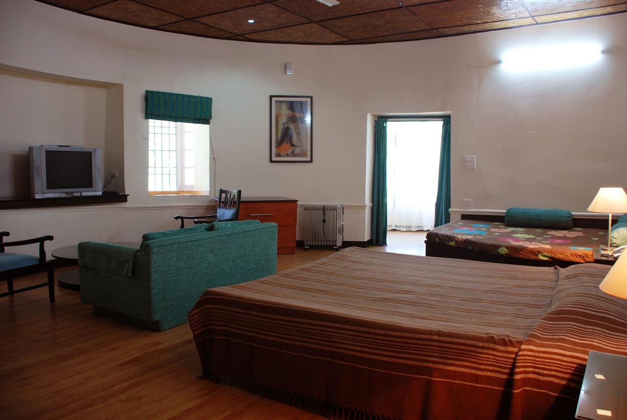 Alasia Hotel Kasauli Ngoại thất bức ảnh